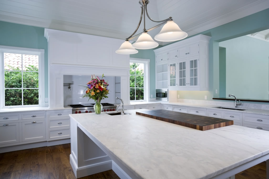 Open space kitchen with White Quartz Countertops