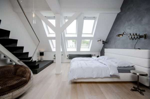 Дизайн спальни на мансарде в стиле лофт