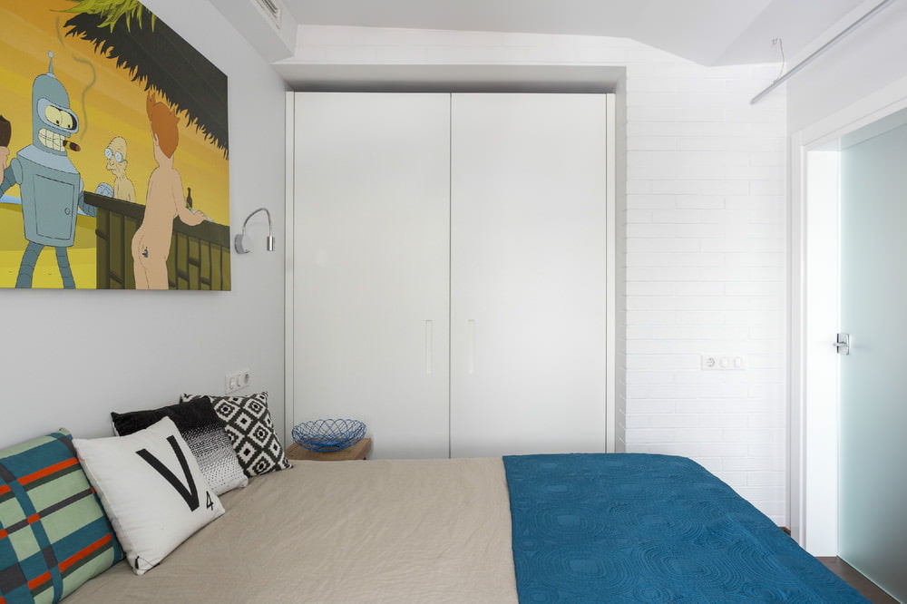 Спальня в дизайне двухкомнатной квартиры 43 кв. м.
