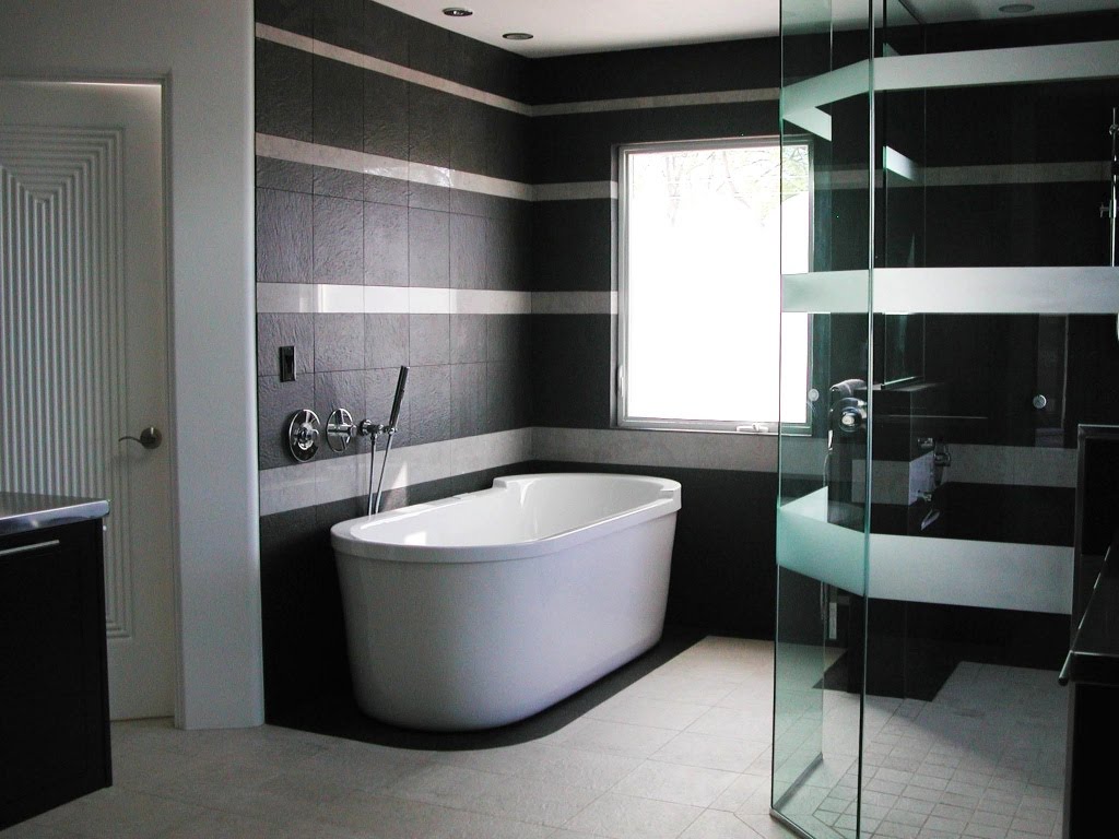 Черно-белая ванная комната в контрастных цветах