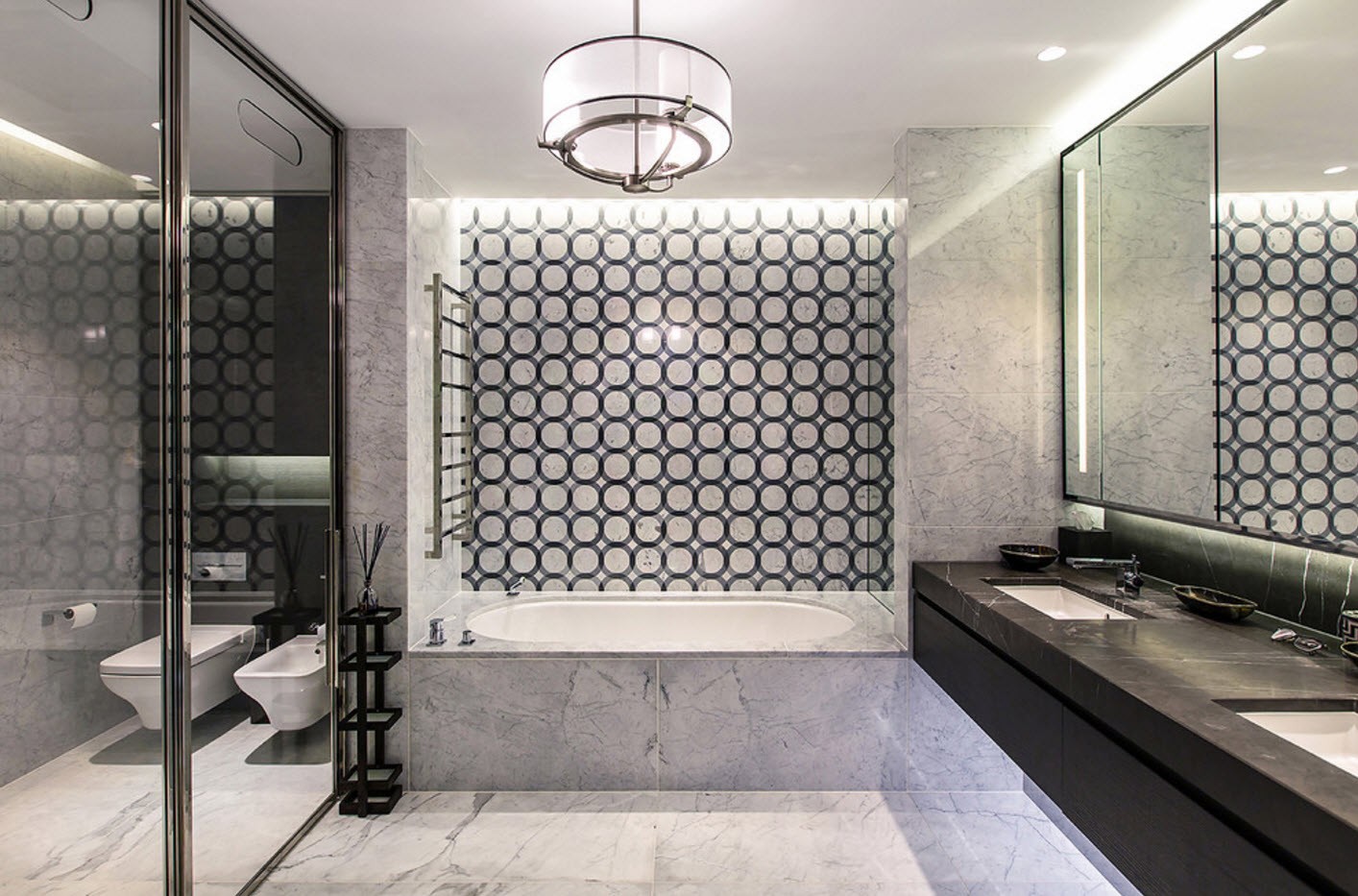 дизайн ванной с туалетом геометрические узоры