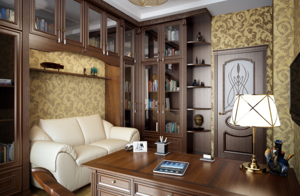 Белый диван в кабинете с коричневой мебелью