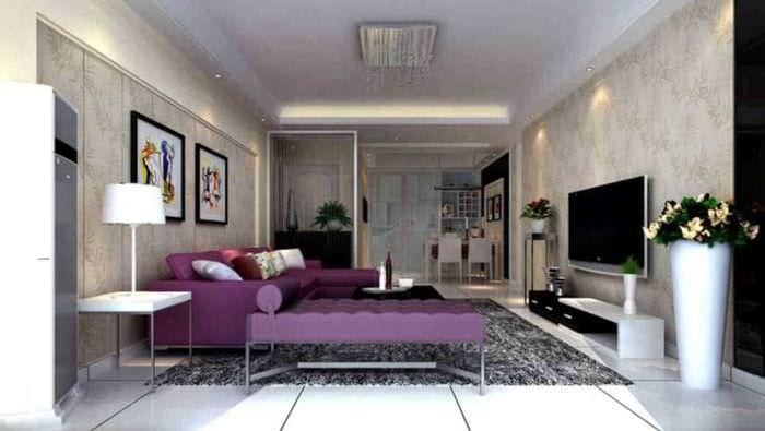 темный фиолетовый диван в стиле дома